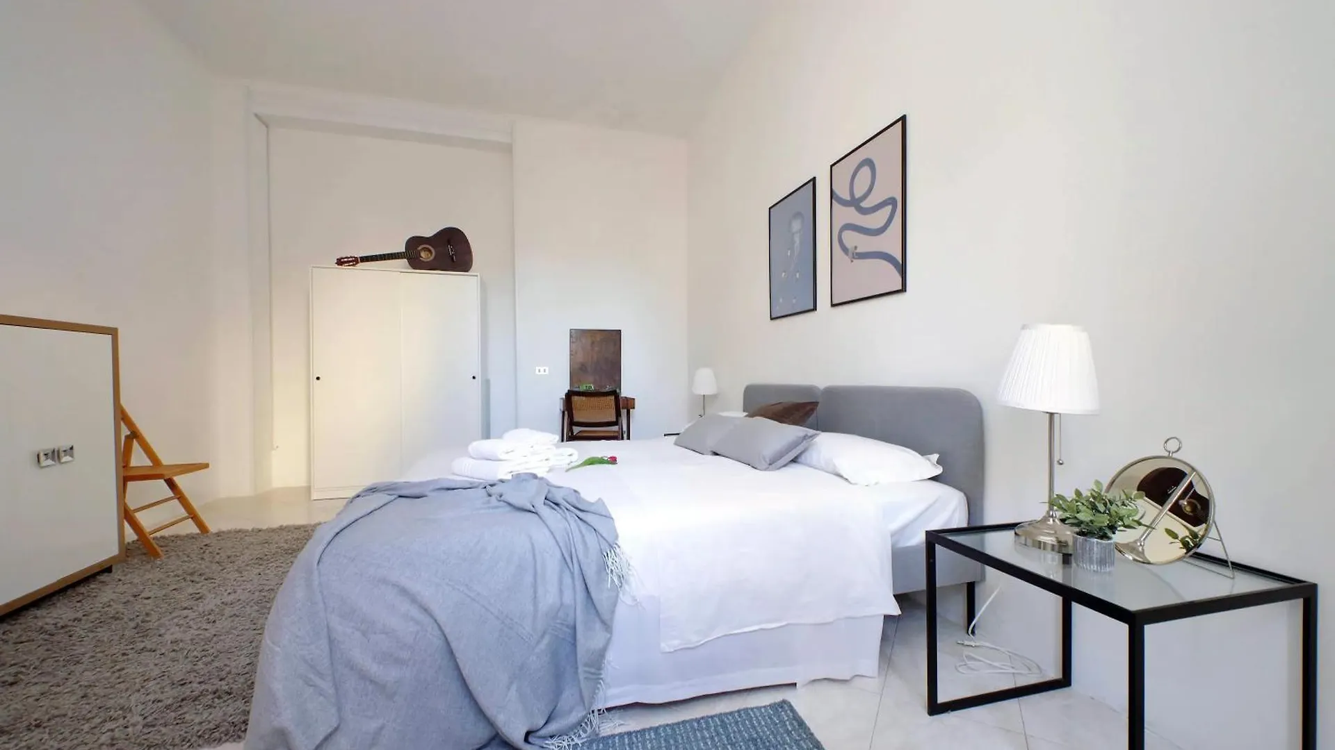 Giant Cola Di Rienzo Apartment Rome Italy