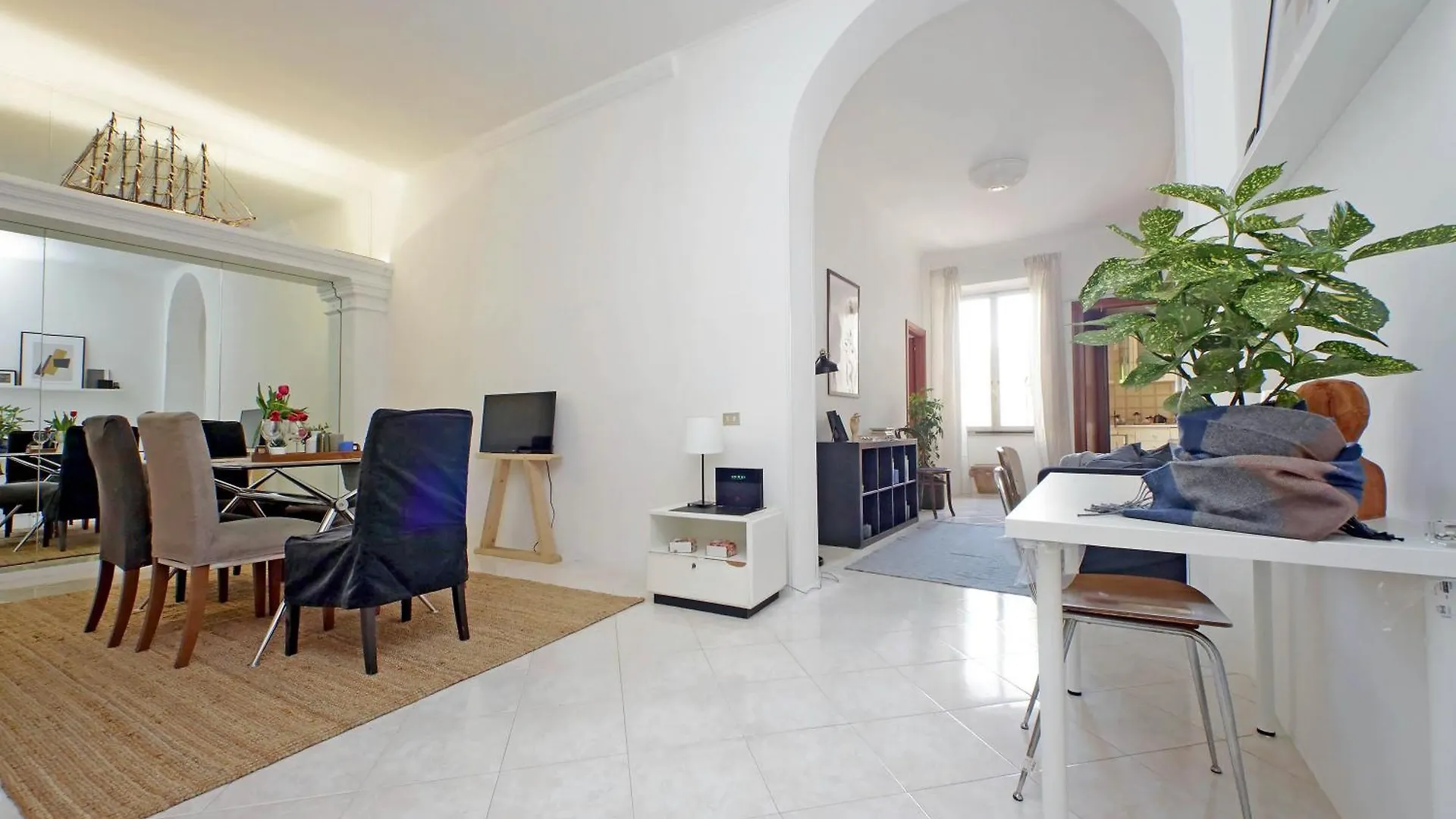 Giant Cola Di Rienzo Apartment Rome